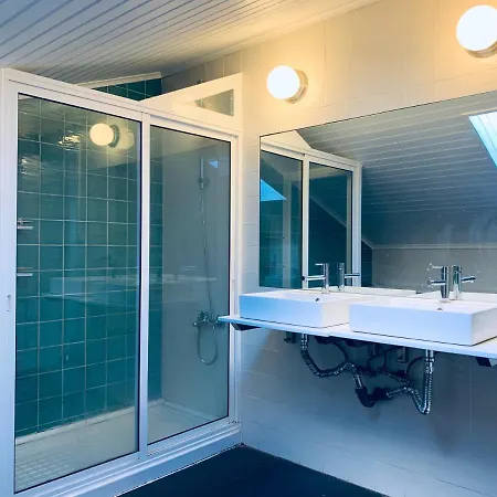 Restelo House Shared * אלז'ש