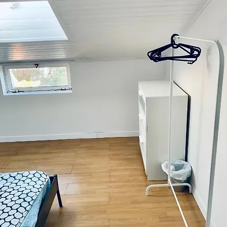 בית הארחה Restelo House Shared *