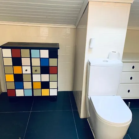 Restelo House Shared בית הארחה