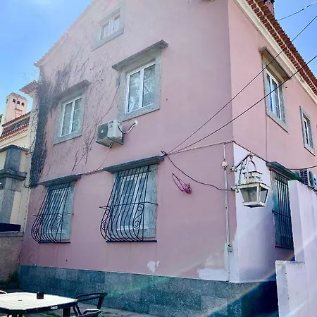 Restelo House Shared Guest house Alges